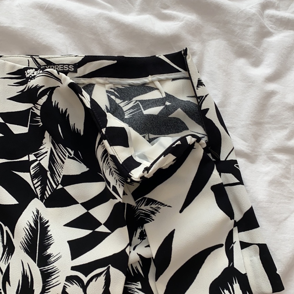 Express Skort - image 3